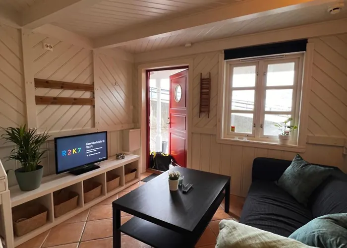 Apartament Local Small Near The