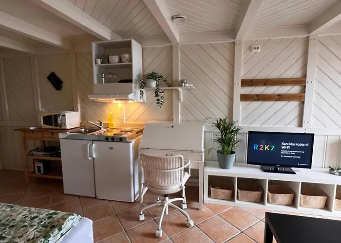 Apartment Local Small Near The *